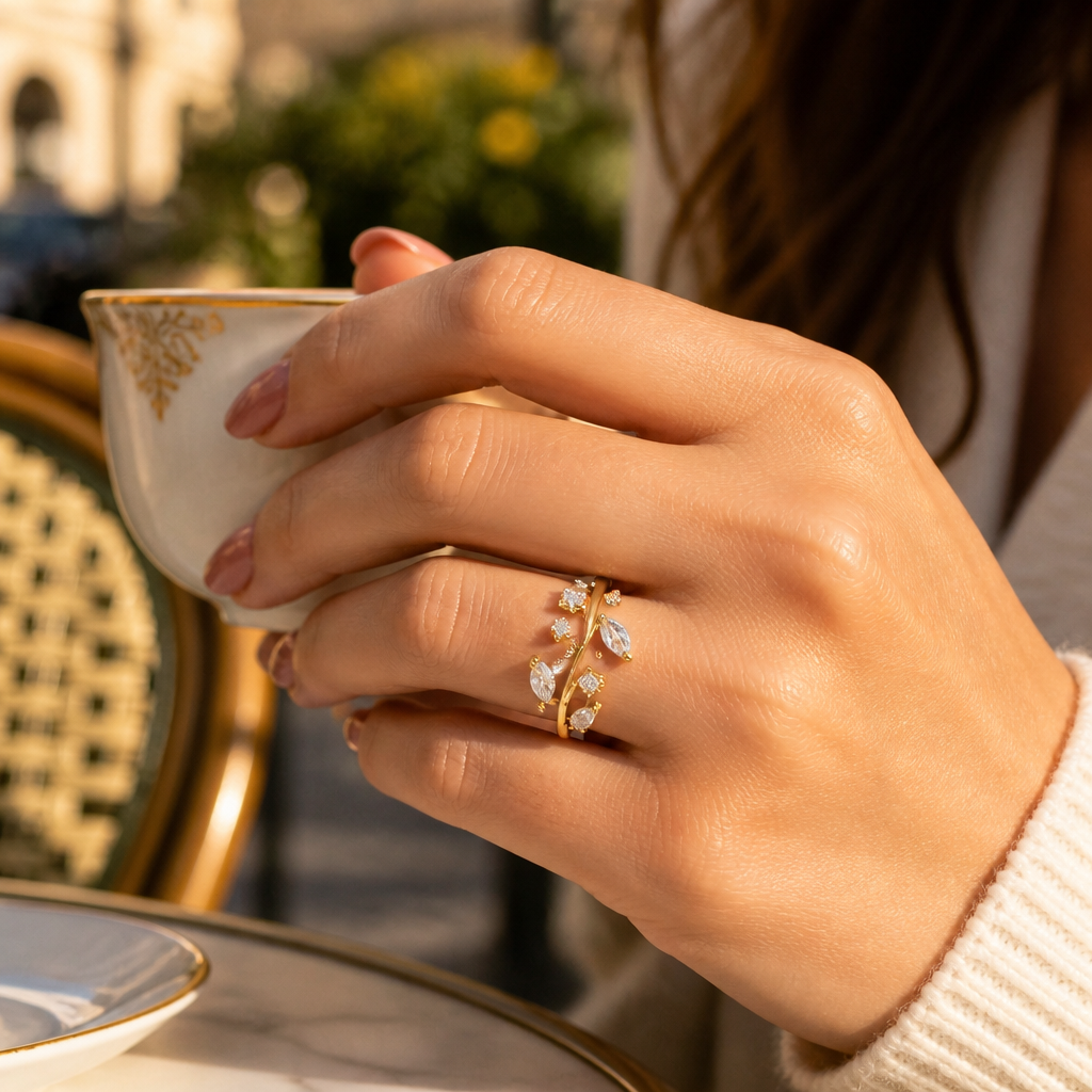 Bague feuille zircon dorée