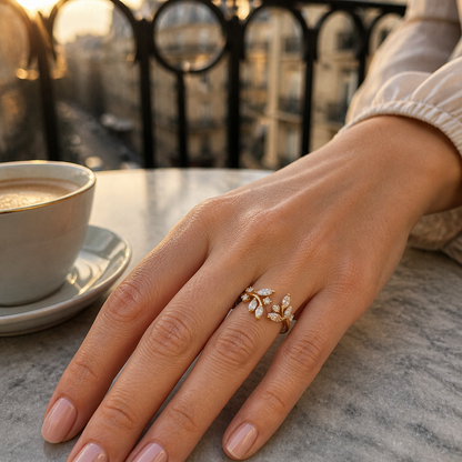 Bague feuille zircons dorée